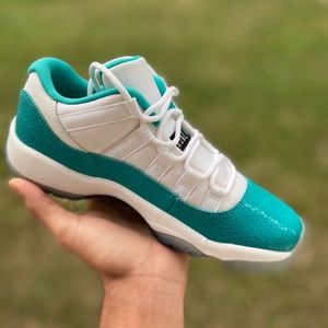 Jordan 11 Retro Low "Aqua Safari"
